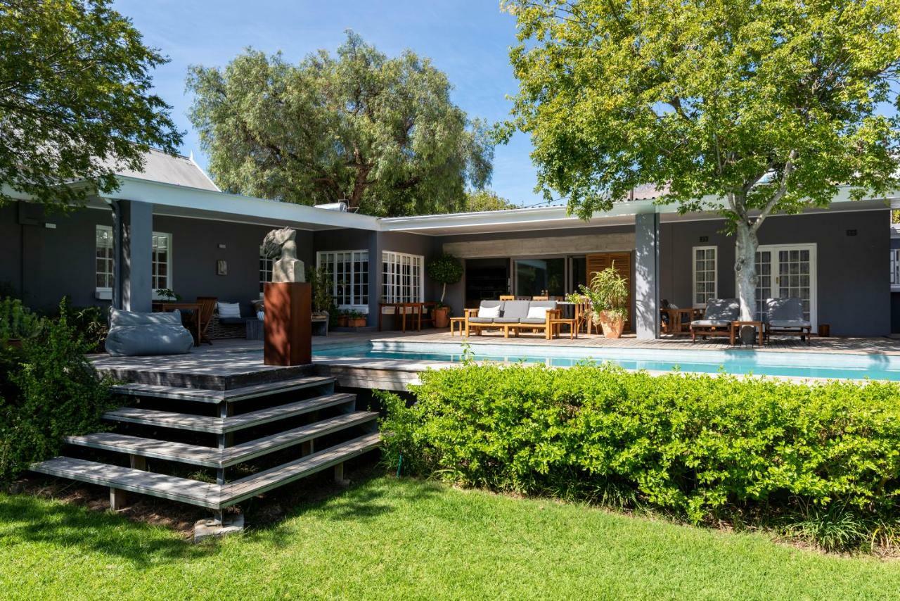 מונטאגו In Abundance Guest House מראה חיצוני תמונה