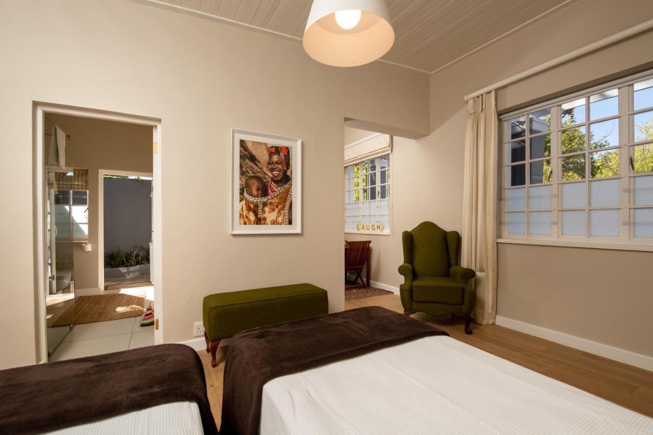 מונטאגו In Abundance Guest House מראה חיצוני תמונה